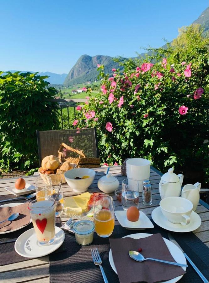 Kreuzstein Bed&Breakfast Appiano Sulla Strada Del Vino Esterno foto